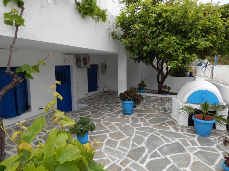 En Kythno-enoikiazomena-domatia-kythnos-Merichas 33