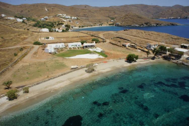 Guardiero enoikiazomena domatia Kythnos 2