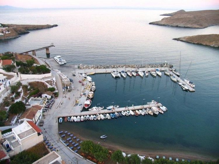 Porto Klara-Kythnos 33