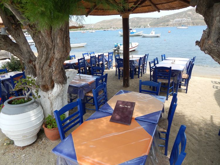 Restaurant-Seafood Takis 15