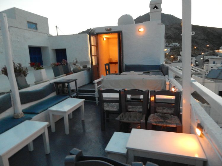 Aerino-Bar-Serifos 07
