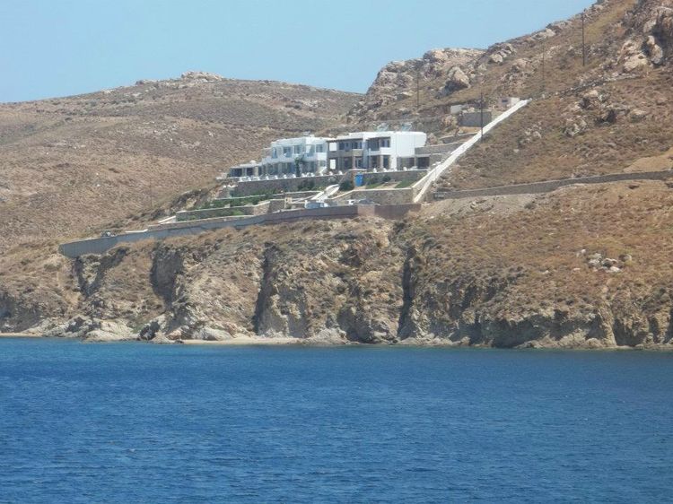 Niovi-Serifos 13