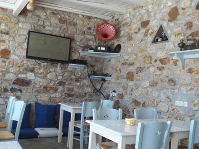 Niovi-Serifos 17