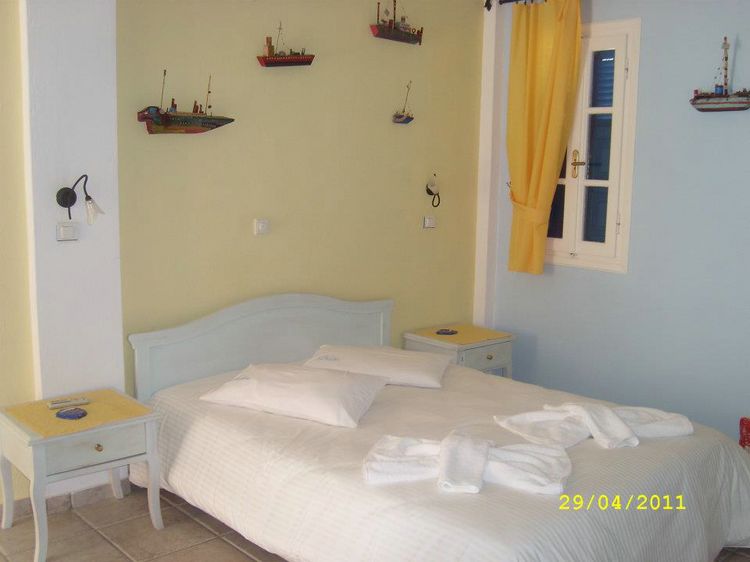 Niovi-Serifos 31