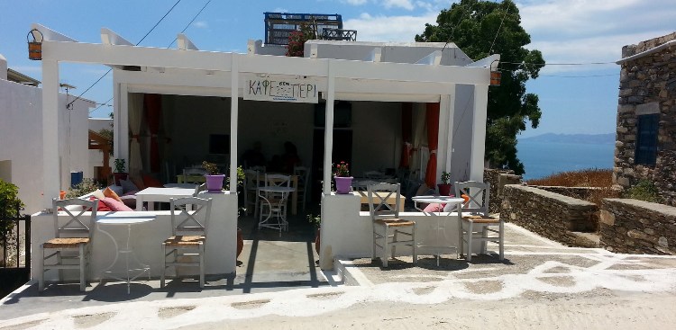 Stou Peri-cafe-bar-Sxoinousa-01
