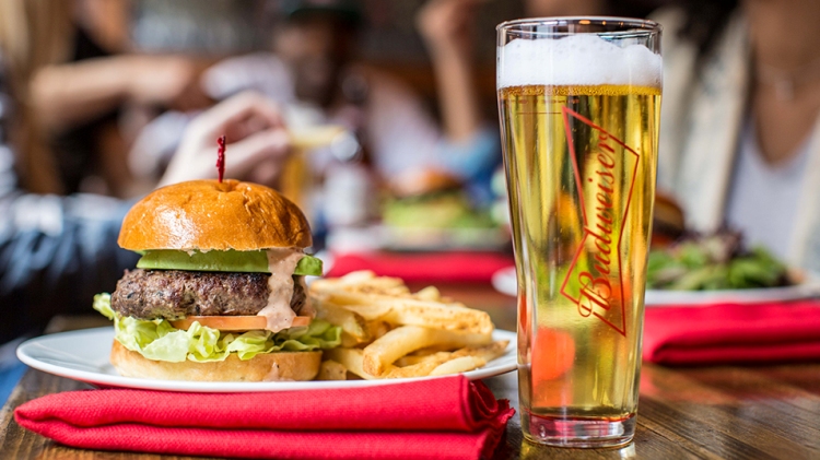 Beach Bar Aqua-burger-Beer