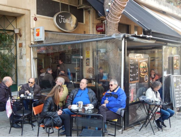 Familyn Cafe 1