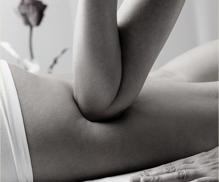 IVA MassageTan massage entonis piesis