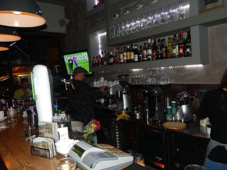 arwma cafe-1 11