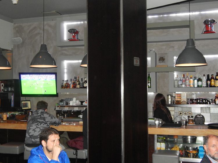 arwma cafe-1 15