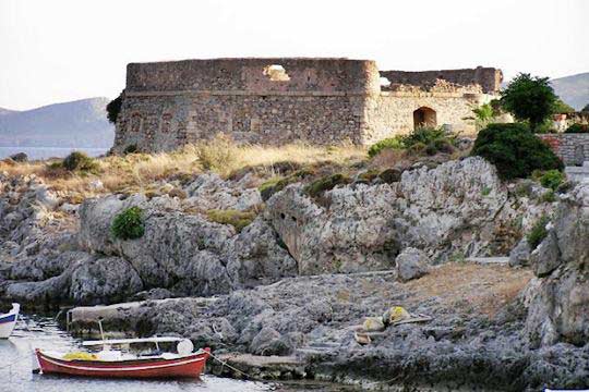 Kythira kastro-avlemona
