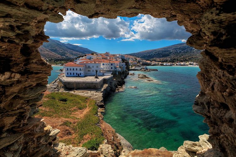 Άνδρος διακοπές, αποδράσεις, διαμονή, διασκέδαση, σε ένα νησί κόσμημα για τις Κυκλάδες, με παρθένες παραλίες, πλούσια φύση, πηγές, μονοπάτια και ξεχωριστή αρχιτεκτονική