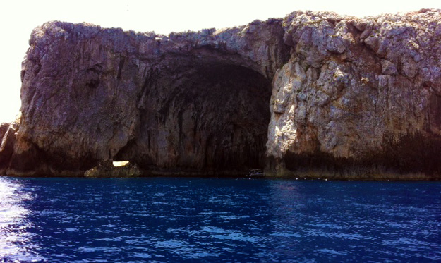 donoussa-spiliatoutixou