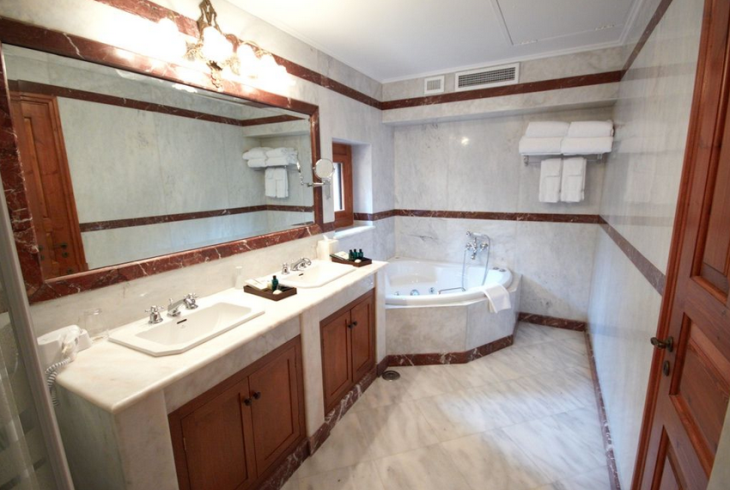 Argentikon Luxury Suites-Chios.2