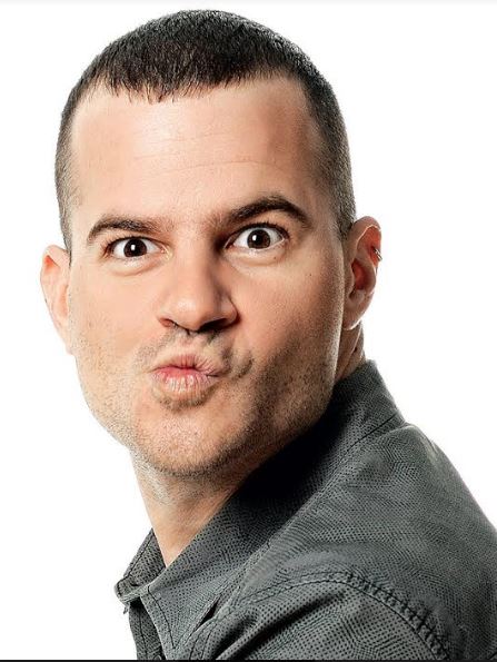 Comedy R-evolution, summer time στο Θέατρο Χυτήριο την Κυριακή 27 Αυγούστου