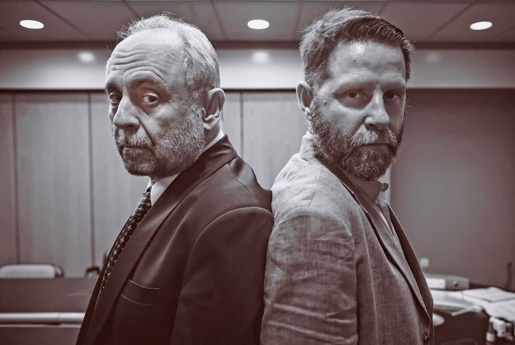 "ΤΟ ΔΑΝΕΙΟ" του Τζόρντι Γκαλθεράν, στον υπέροχο κήπο του Θεάτρου "Χυτήριο" στο Γκάζι