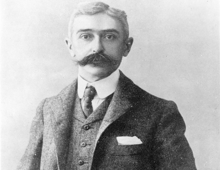 Πιέρ ντε Φρεντύ, Βαρόνος ντε Κουμπερτέν, ήταν Γάλλος παιδαγωγός και ιστορικός, περισσότερο γνωστός ως ο ιδρυτής και πρόεδρος της Διεθνούς Ολυμπιακής Επιτροπής και ως ο πατέρας των σύγχρονων Ολυμπιακών Αγώνων