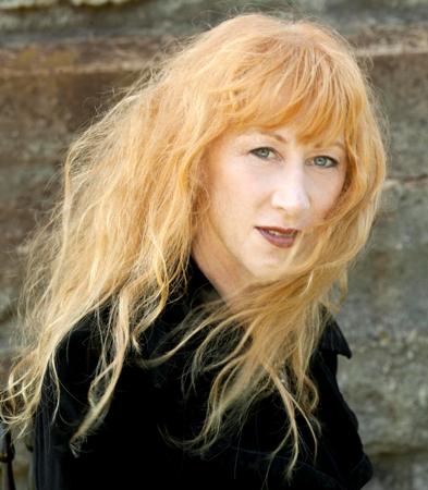 Loreena-McKennitt-4
