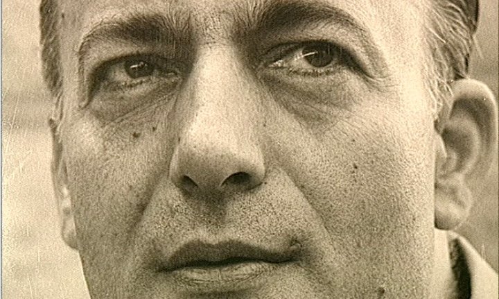 Νίκος Γκάτσος, ήταν σημαντικός Έλληνας ποιητής, μεταφραστής και στιχουργός
