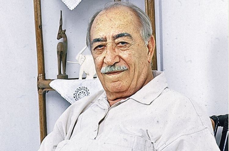 Αθηνόδωρος Προύσαλης, ήταν Έλληνας ηθοποιός του θεάτρου, του κινηματογράφου και της τηλεόρασης, που διακρίθηκε σε ρόλους "μάγκα"