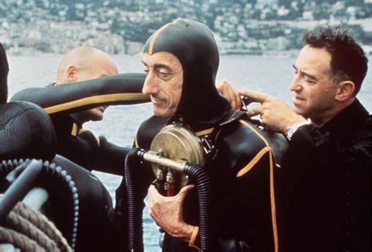 Zac Yv Cousteau 4