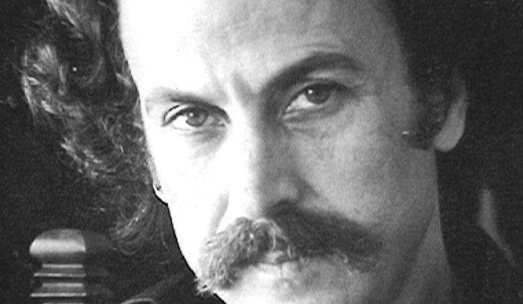 Νίκος Ξυλούρης ή Ψαρονίκος, ήταν Έλληνας μουσικός και τραγουδιστής