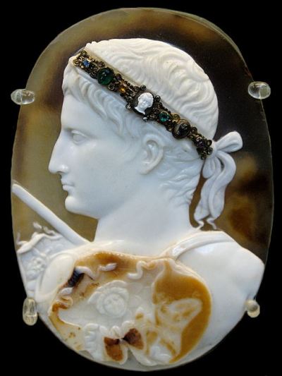 August Cameo