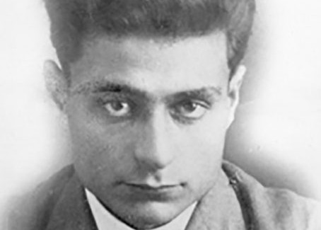 Ηλίας Βενέζης, ήταν Έλληνας συγγραφέας, μέλος της Ακαδημίας Αθηνών