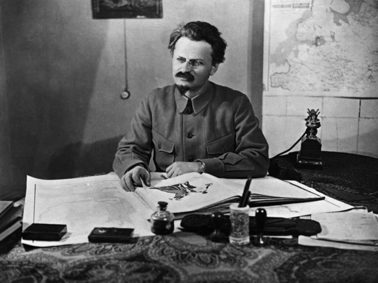 Leon Trotsky-4