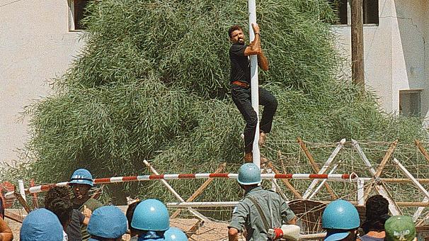 Σολωμός Σολωμού, ήταν Ελληνοκύπριος από το Παραλίμνι, δολοφονήθηκε την ημέρα της κηδείας του Τάσου Ισαάκ στην Κύπρο