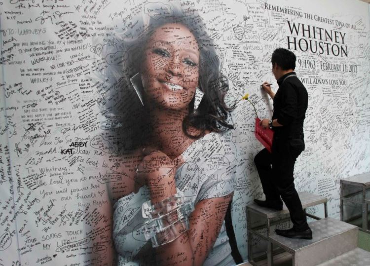 Whitney Houston-06