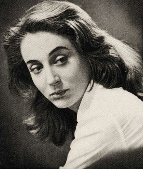 Elli Lampeti 3