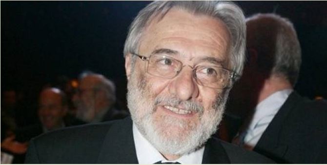 Γιάννης Σμαραγδής, είναι Έλληνας σκηνοθέτης