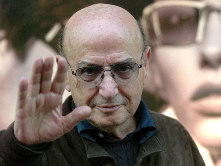Θόδωρος Αγγελόπουλος, ήταν Έλληνας σκηνοθέτης του κινηματογράφου με διεθνή προβολή και σημαντικές διακρίσεις