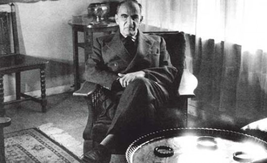 Κοσμάς Πολίτης, ήταν Έλληνας συγγραφέας, απ' τους σημαντιότερους πεζογράφους της γενιάς του '30
