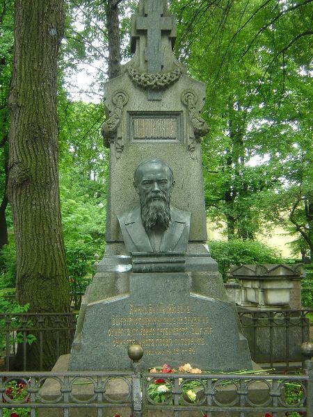 Fyodor Dostoevsky grave