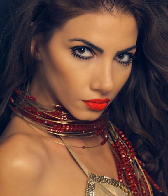 Anna Hrakleous5