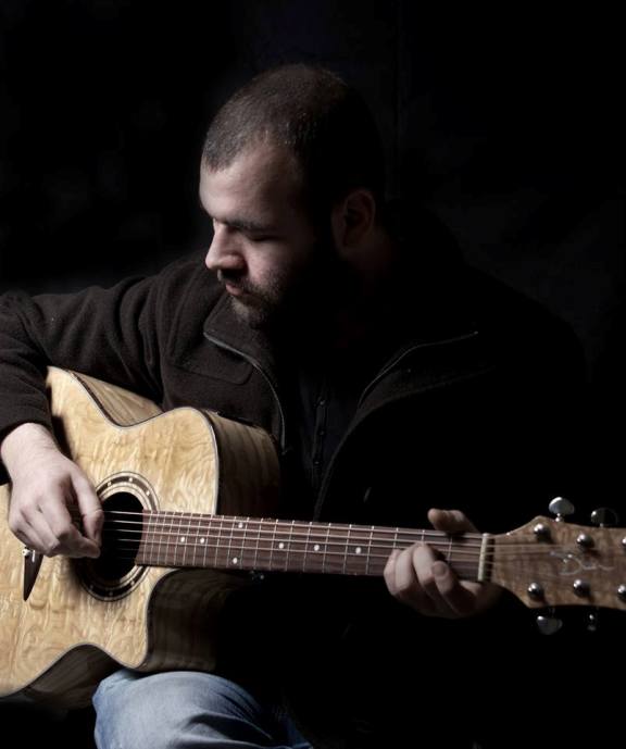 Nikos Sapountzakis 4