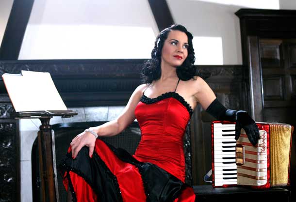 zoe tiganouria 086