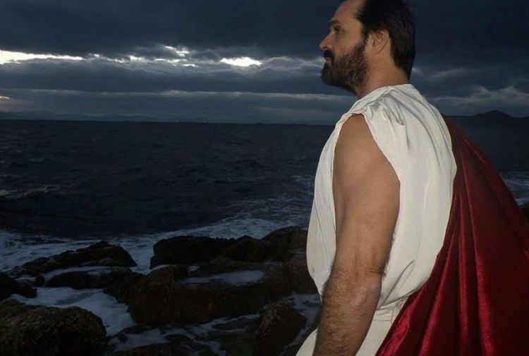 ΑΥΤΟΚΡΑΤΩΡ ΑΔΡΙΑΝΟΣ του Χρήστου Λιακόπουλου στο Θέατρο Αλκμήνη