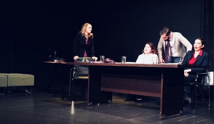 Η θεατρική ομάδα ο Ιλισός παρουσιάζει τη Μέθοδο Γκρόνχολμ του Ζορντί Γκαλθεράν στο Θέατρο Ελυζέ