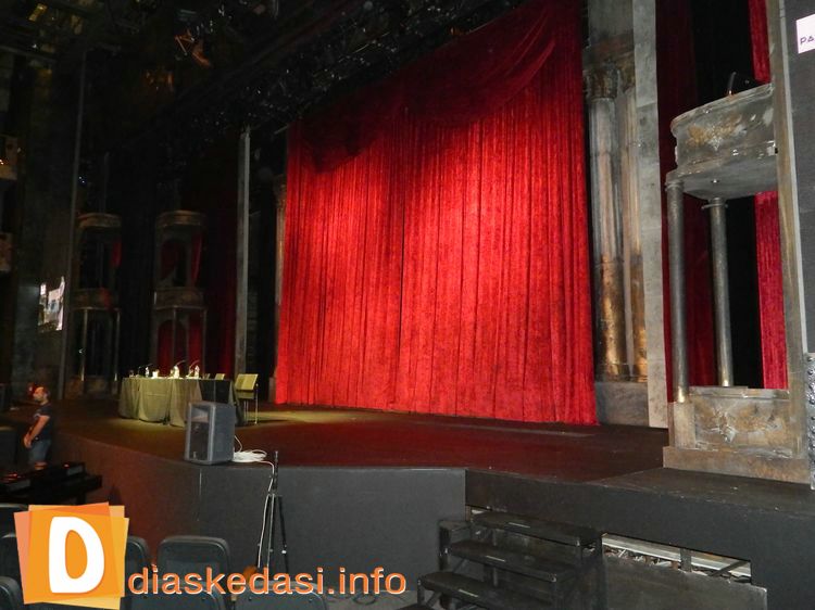 Pantehon Theater 007 P