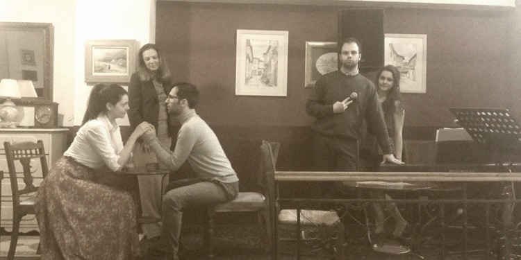 Κρυφά σε μια μπουάτ, κάθε Κυριακή στο GiocondArt cafe στα Άνω Ιλίσια