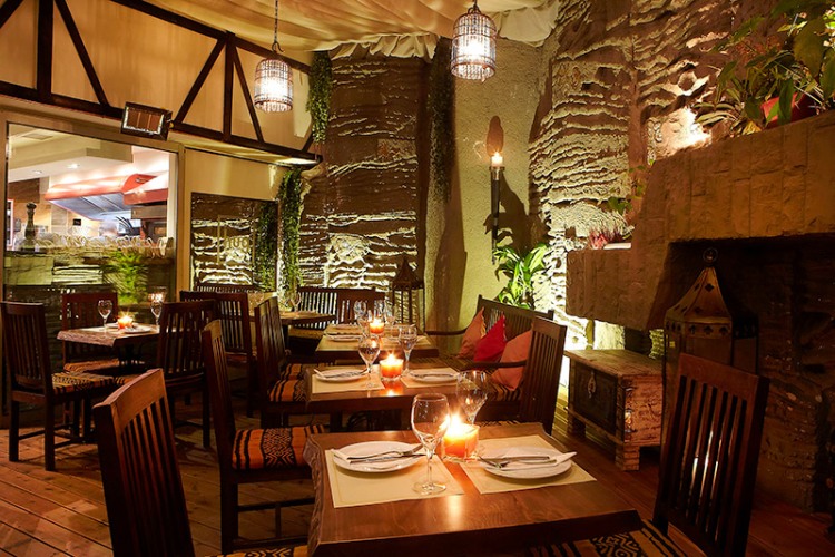 To Hug Pizza Bar στο Κολωνάκι, την Παρασκευή 23 Οκτωβρίου 2015 σας προσκαλεί στο πρώτο του Live Event του φθινοπώρου