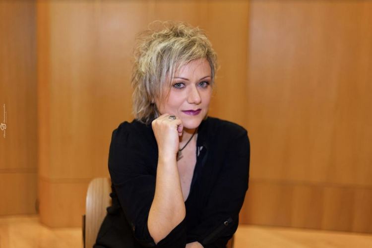 Vassiliki Papaioannou, επιλέγει αυτή τη φορά την Ελλάδα για την πρώτη παρουσίαση του νέου της music interdisciplinary Project, με τίτλο «5», στο Μέγαρο Μουσικής Αθηνών