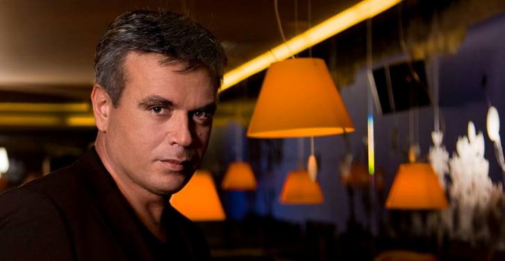 Σάββατο 23 Νοεμβρίου και κάθε Σάββατο μέχρι και τον Δεκέμβριο, ο Μανώλης Λιδάκης στο Ρυθμός Stage στην Ηλιούπολη