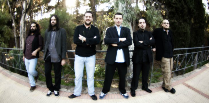 Παρασκευή 28 Μαρτίου 2014, οι Sgt. Pepper's Beatles Tribute Band ανεβαίνουν για πρώτη φορά στη σκηνή του Double Trouble, στην Αθήνα