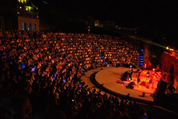 Άνδρος πολιτιστικό καλοκαίρι με το 2ο Διεθνές Φεστιβάλ 2016