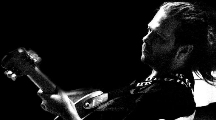 Δευτέρα 19 Αυγούστου 2013, ο Δημήτρης Μητσοτάκης (Ενδελέχεια) και οι Ευδαίμονες unplugged παρουσιάζουν ένα πλούσιο μουσικό πρόγραμμα βασισμένο στην καινούργια δισκογραφική δουλειά τους "Ο Μπερντές", στο Θέατρο Κάτω Χώρας στη Σέριφο